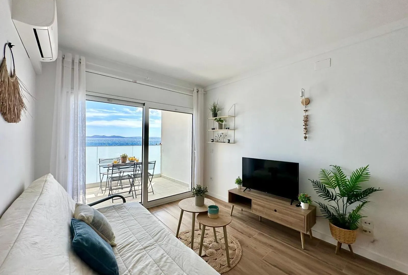 Meda Chica Apartment Roses Spain